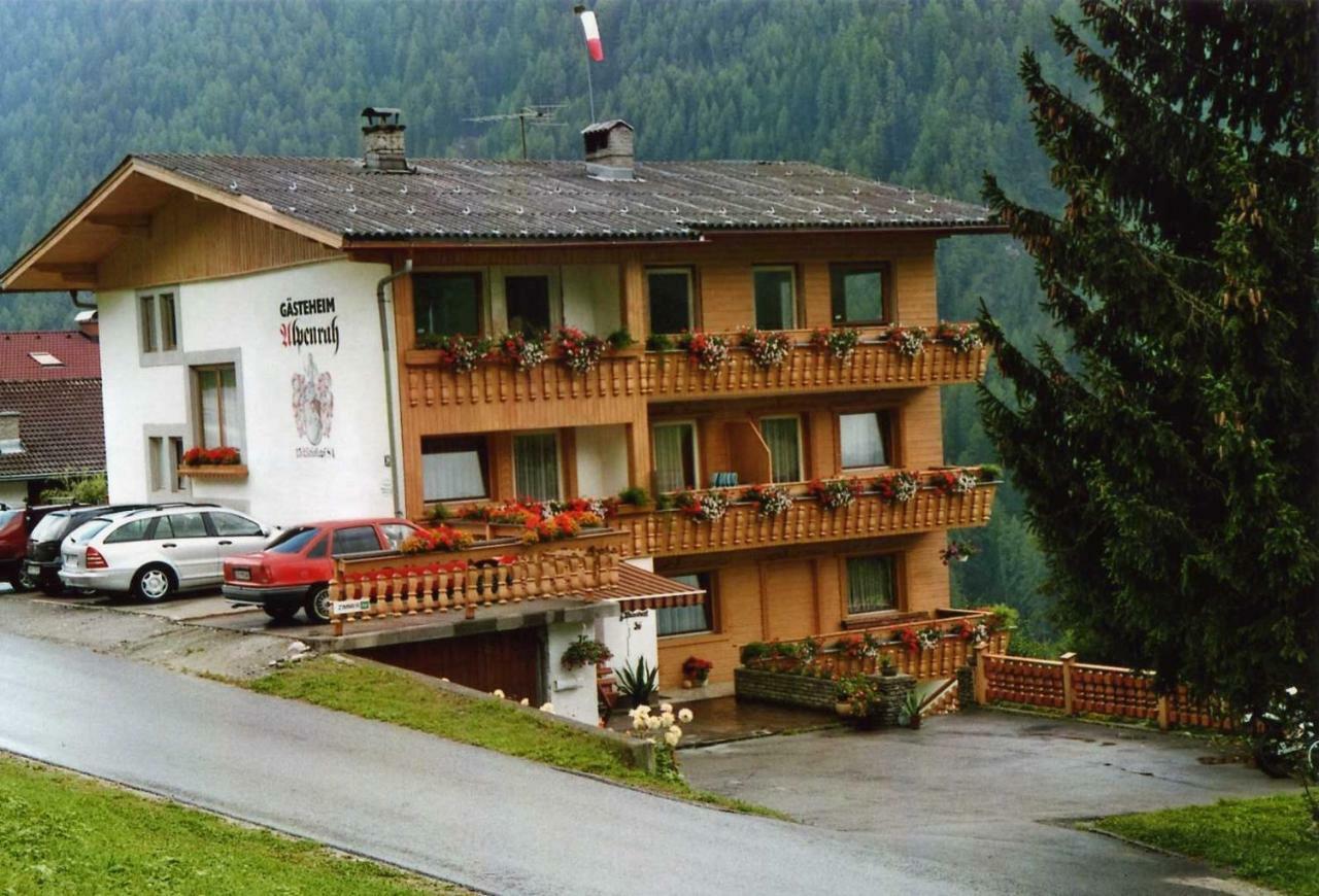Hotel Gastehaus Alpenruh à Prägraten Extérieur photo